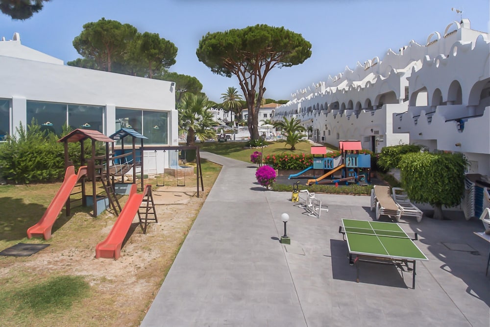 Children's play area - outdoor
