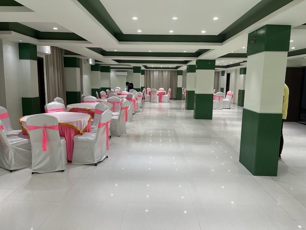 In-room business center