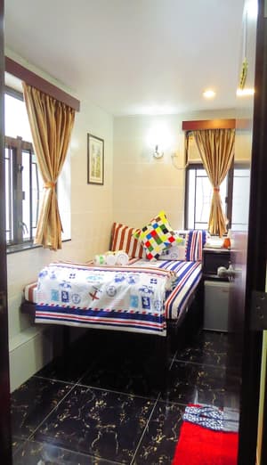 thumbnail: Room
