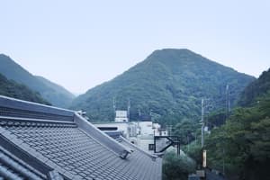 thumbnail: Mountain view
