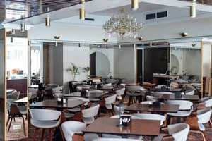 thumbnail: Restaurant