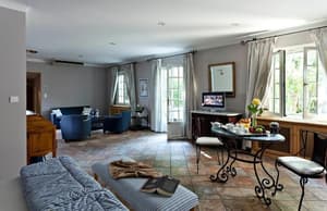 thumbnail: Living room