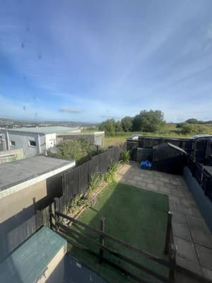 thumbnail: Property grounds