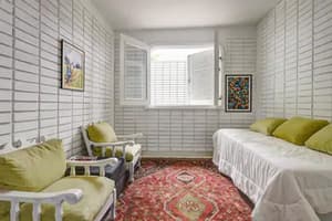 thumbnail: Interior