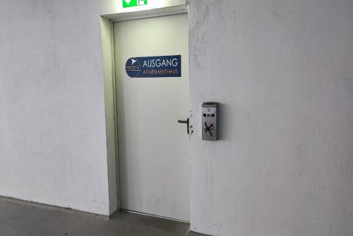 693381066.jpg
