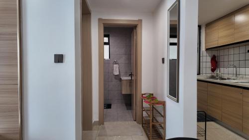 735043246.jpg