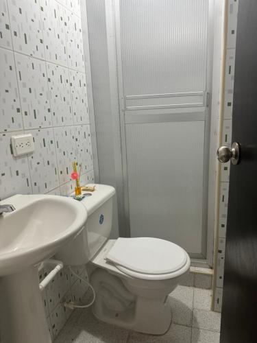 610697523.jpg