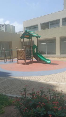 663076810.jpg