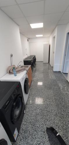 701145102.jpg