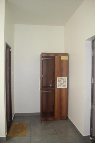 818792218.jpg