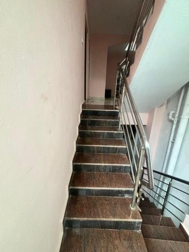 703679612.jpg