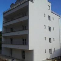 38105466.jpg
