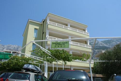 51181408.jpg