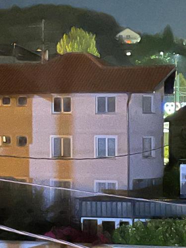 314481803.jpg