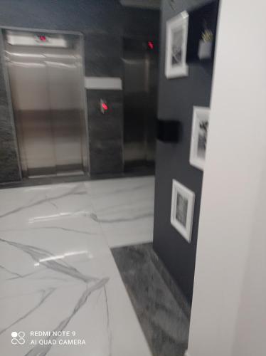 330295037.jpg