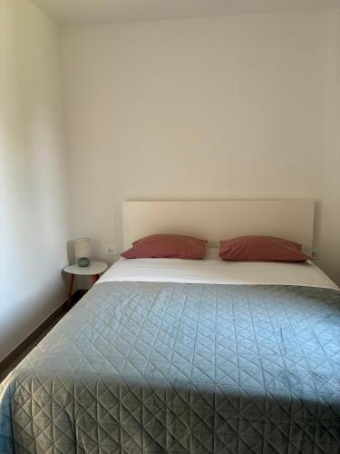 879980751.jpg