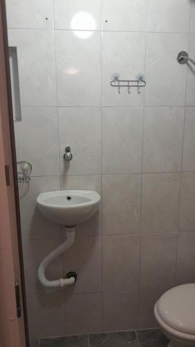 470137700.jpg