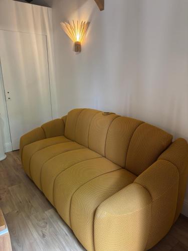 700593013.jpg