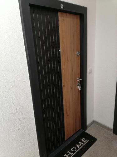 458038670.jpg