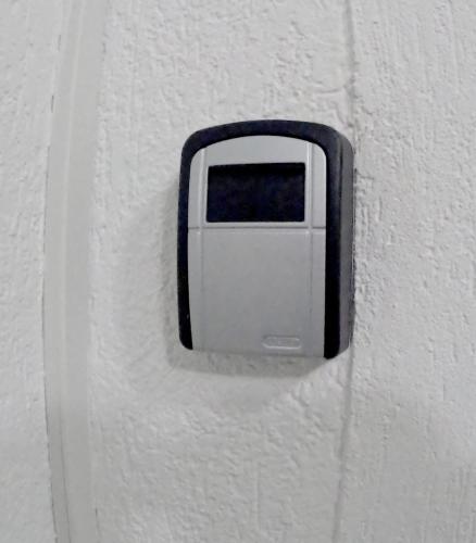 704227229.jpg