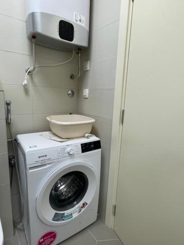 577307595.jpg