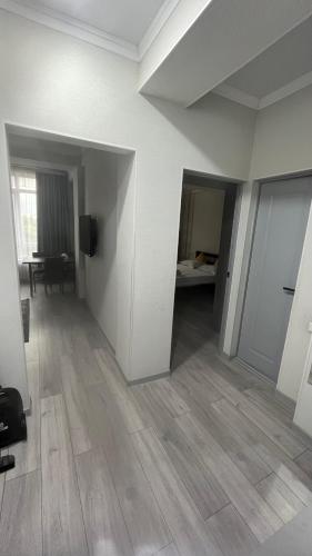 595081750.jpg