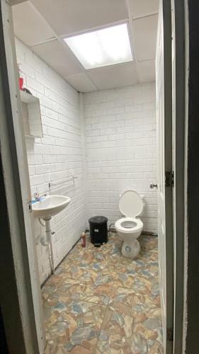 723409716.jpg