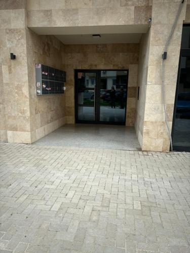 671964766.jpg