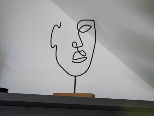 680893847.jpg