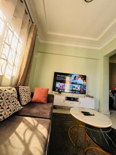 648723121.jpg