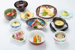 thumbnail: Dining