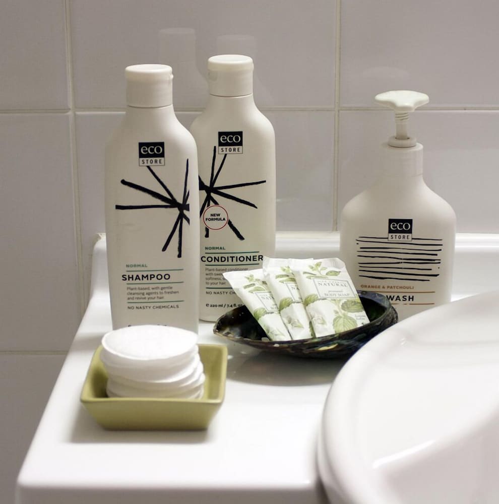 Bathroom amenities