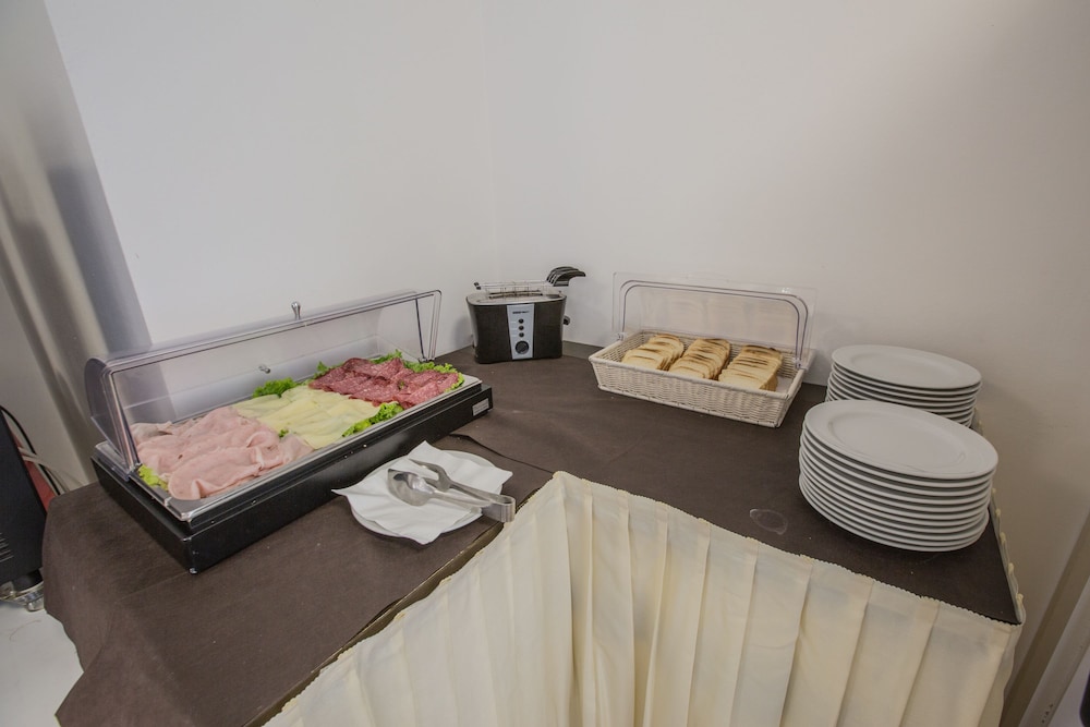 Restaurant-cafeteria