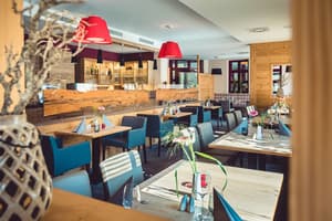 thumbnail: Restaurant