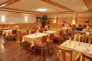 thumbnail: Restaurant