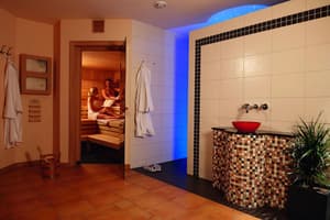thumbnail: Sauna