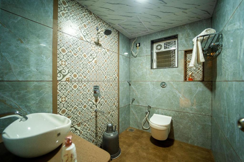 739d4cdd48643749349eae4d5e3a841e.jpg