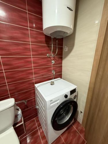 672991193.jpg