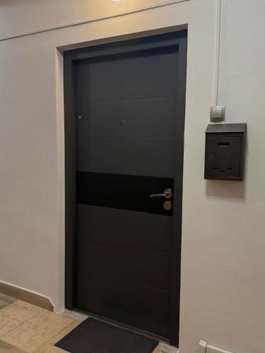 677813266.jpg