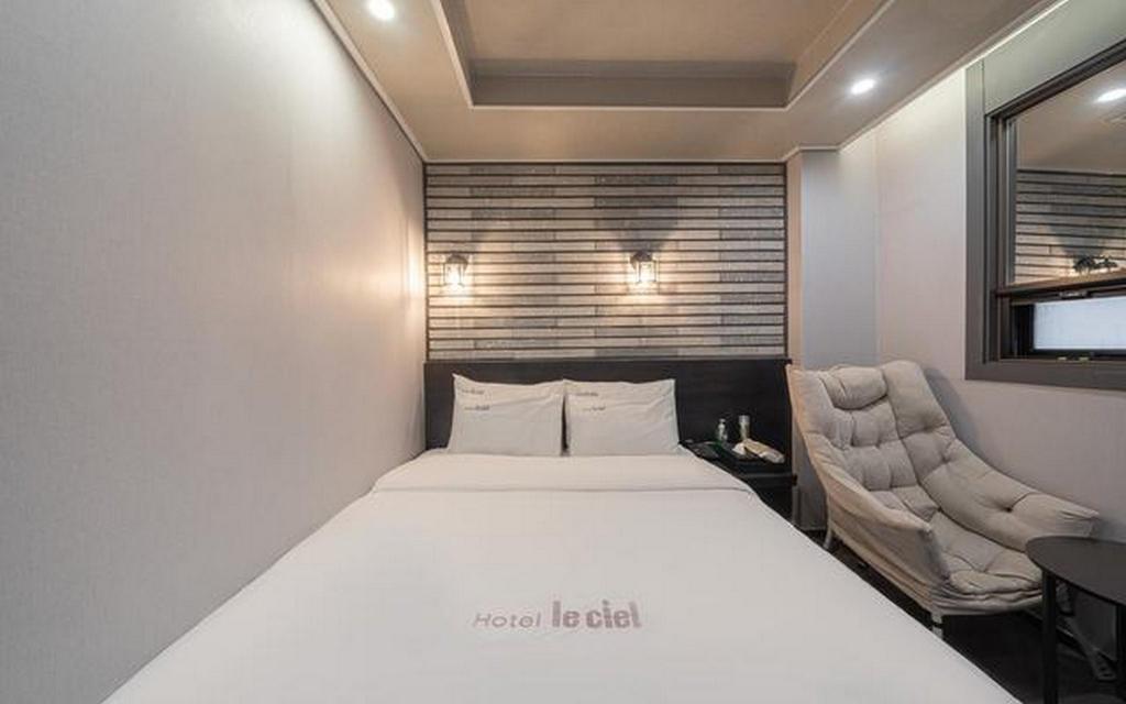 df9680aa4bd61acdf2eb5d3596de689c.jpg