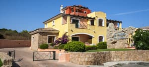 thumbnail: Property entrance