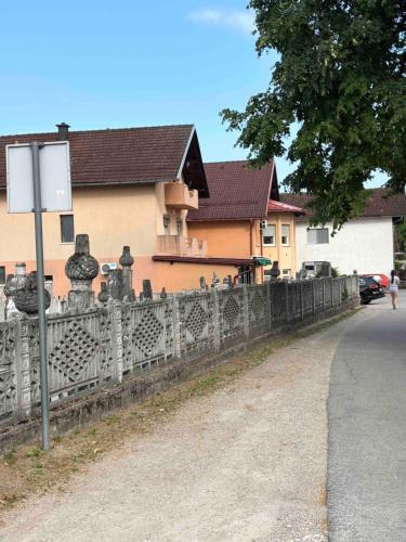 694932524.jpg