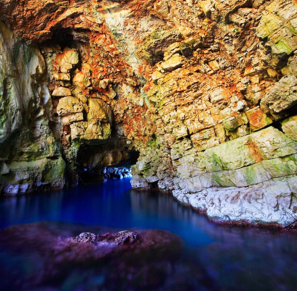 Spelunking/cave exploring