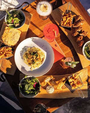 thumbnail: Restaurant