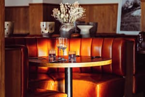 thumbnail: Restaurant