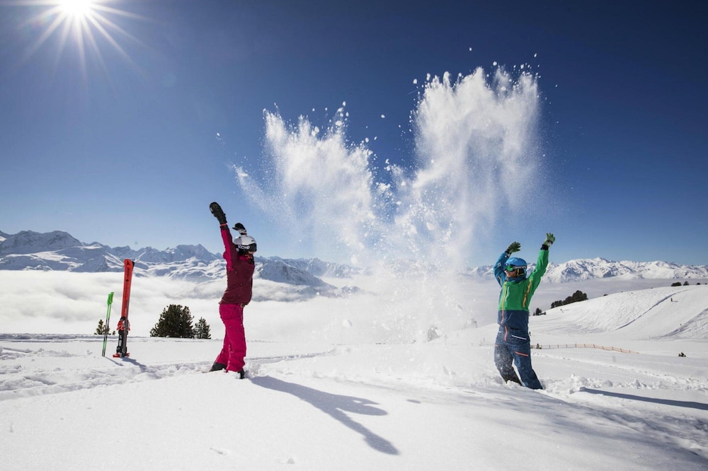 Snow and ski sports