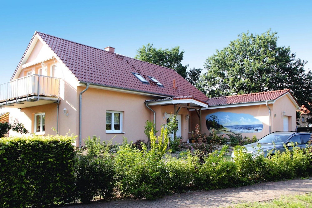 Primary image