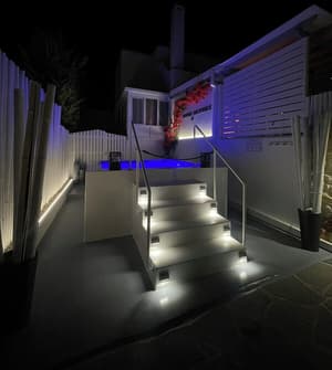 thumbnail: Outdoor spa tub