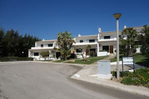 thumbnail: Front of property