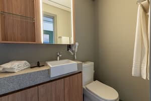 thumbnail: Bathroom
